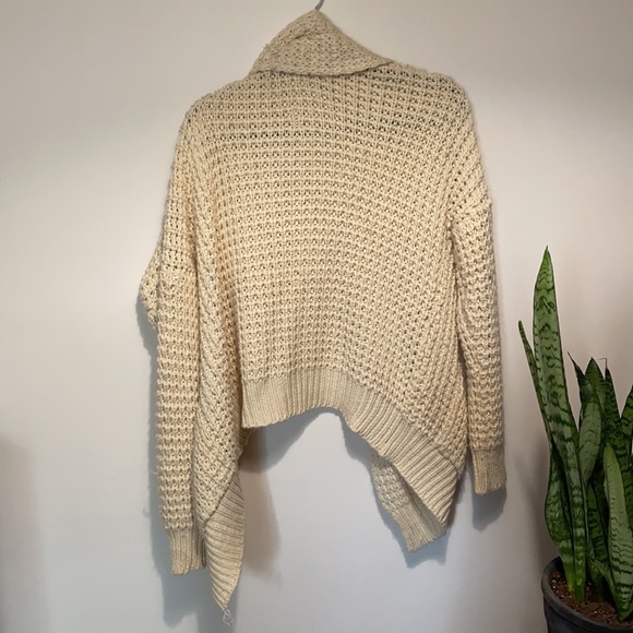 Kirra Knit Cardigan Sweater - Picture 9 of 16